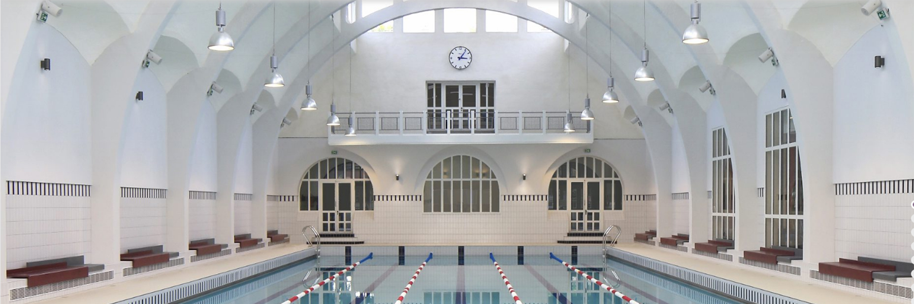 Bannière Piscine de la Butte-aux-Cailles : halle du bassin