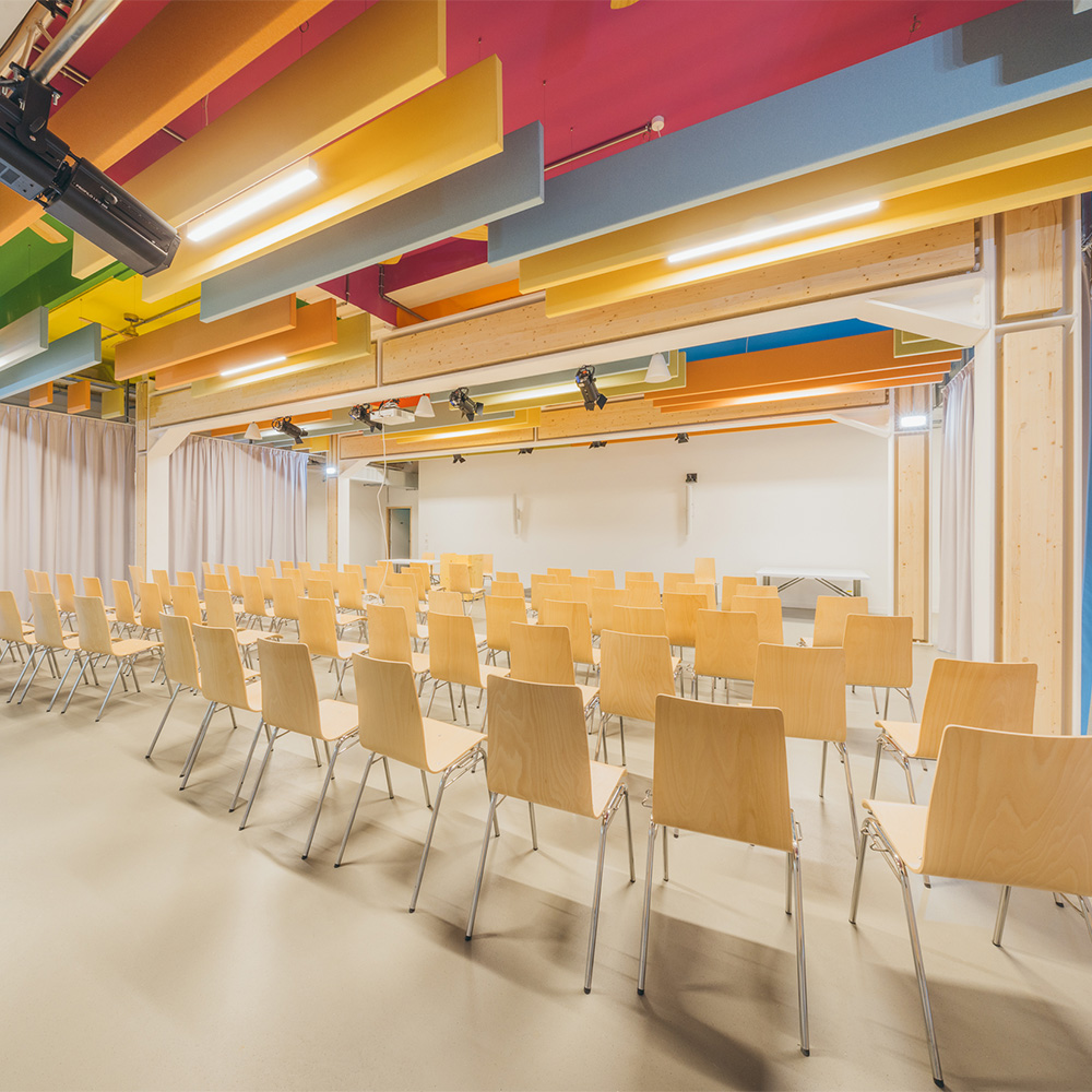 Salle polyvalente de la médiathèque James Baldwin