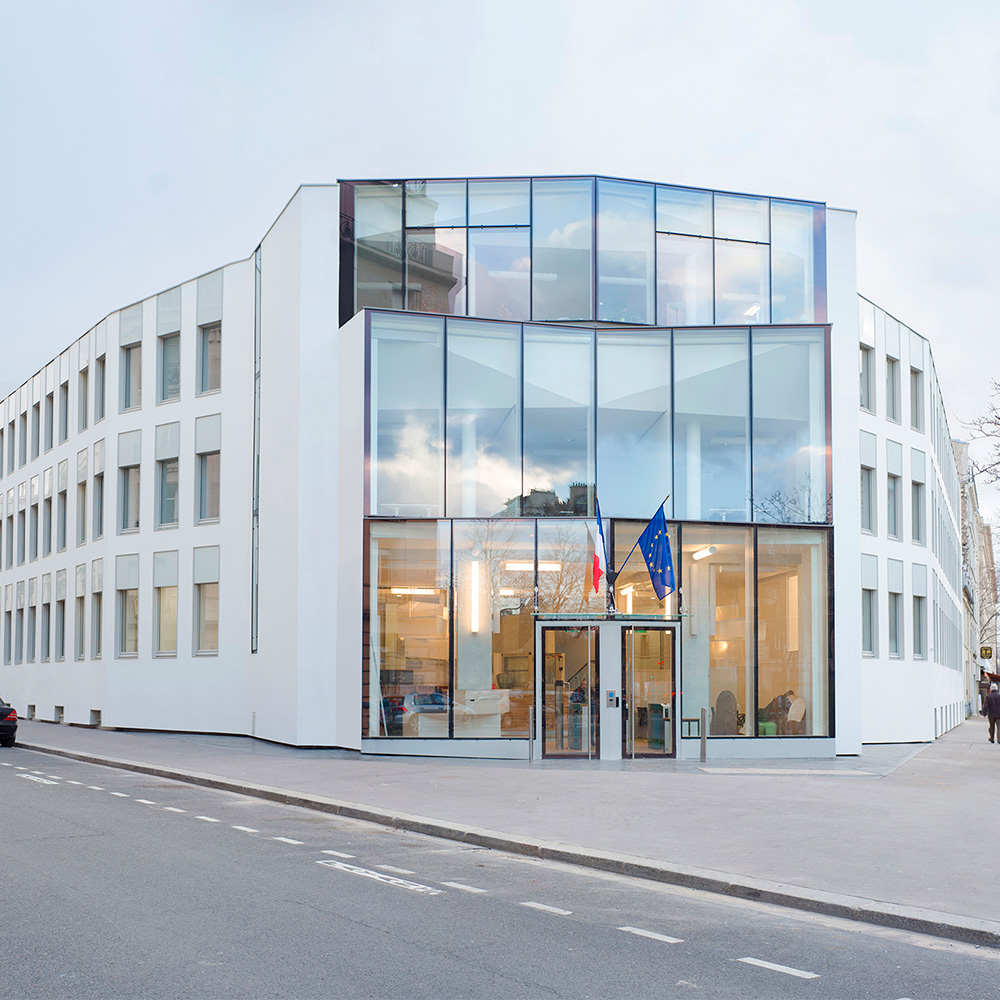 Façade du bâtiment du ministère de l'agriculture rue Lowendal